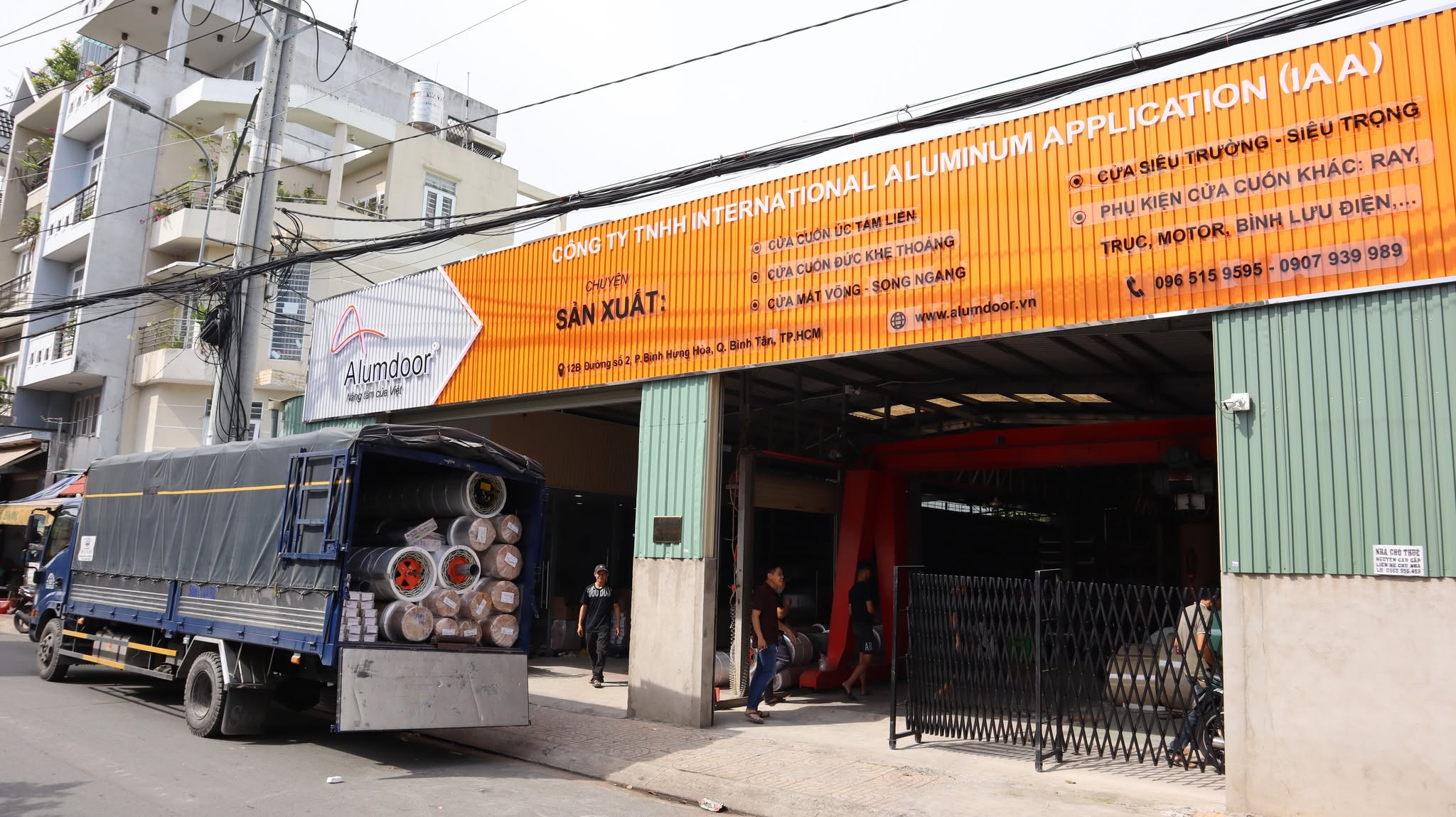 Nhà máy sản xuất cửa cuốn Alumdoor tại Bình Tân